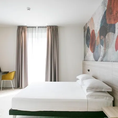 Hotel Cristallo 4*