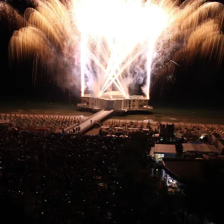 Cristallo מלון סניגליה