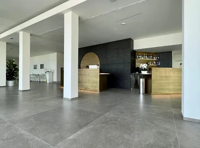 Cristallo 4* Σενιγκάλια