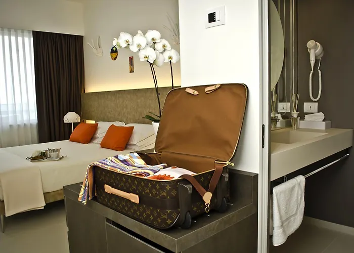 Cristallo Готель Сенігаллія